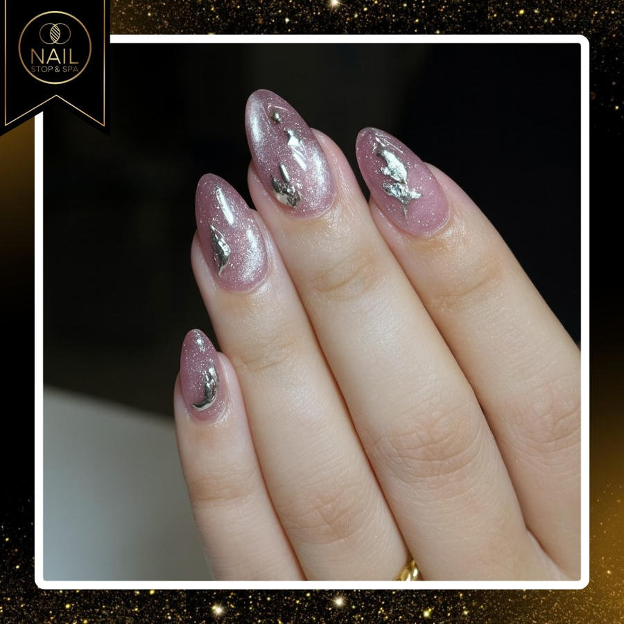 Halloween nail design